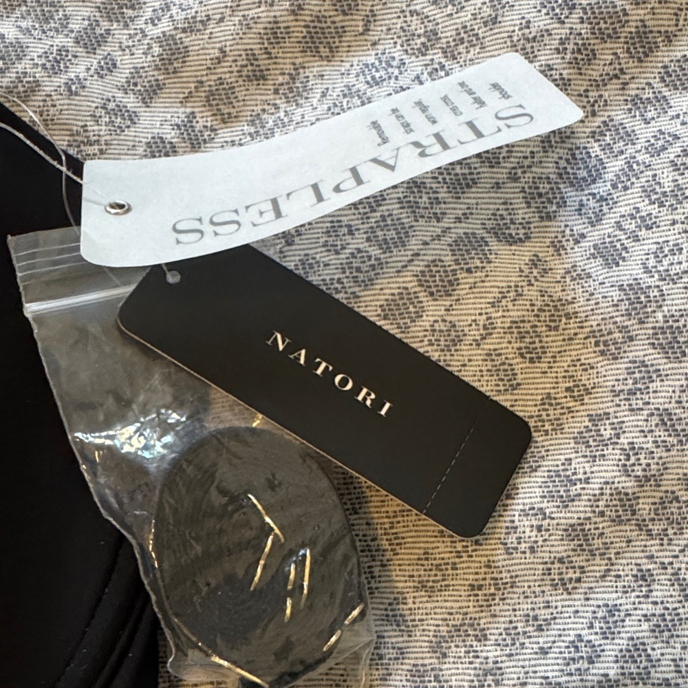 Natori Black Strapless Bra - Picture 2 of 4